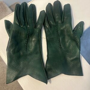 VINTAGE! Green Leather deer skin gloves - EXCELLENT CONDITION
